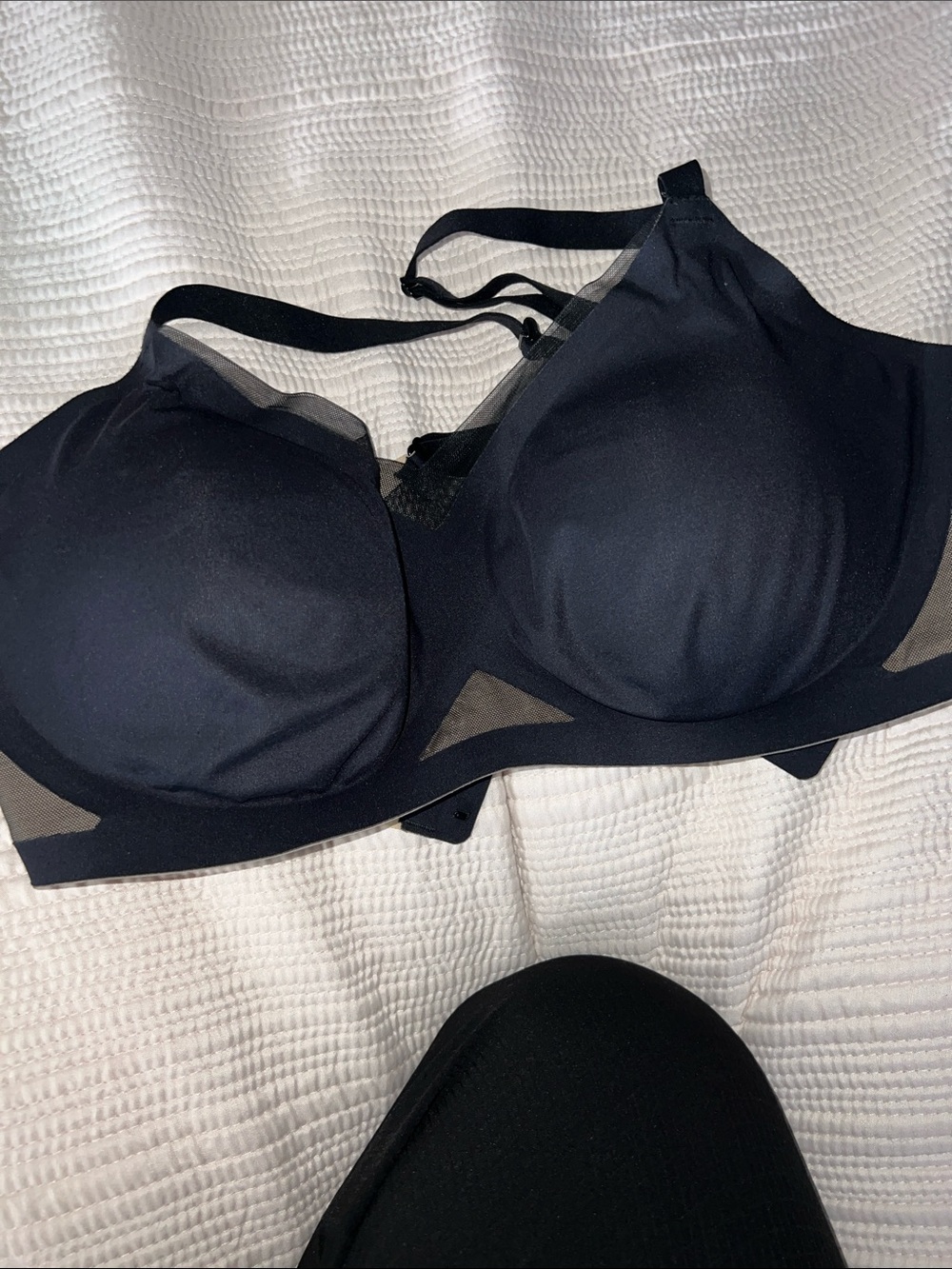 Honeylove Crossover Bras (2) - Picture 4 of 10
